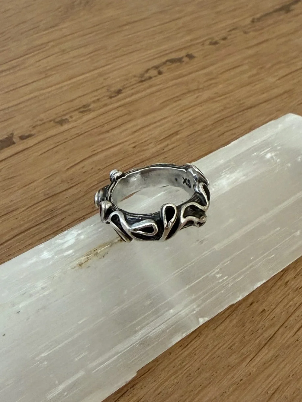 Silver Teardrop Accent Women's Ring with Black Inlay